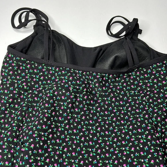 Mainstream floral ribbed bathing suit size 16 - Picture 11 of 15